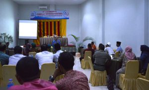 Direktur Ketahanan Balita dan Anak BkkbN Pusat, Drs Burhanuddin MEd sedang memberi materi pada Orientasi Pembinaan Ketahanan Keluarga yang diselenggarakan oleh Perwakilan BkkbN Aceh di Grand Aceh Hotel, Minggu sore (9/11) di Banda Aceh|Saniah LS