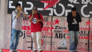 Remaja Tamiang membawakan musik hip hop pada kampanye anti narkoba Sabtu kemarin|Viona Sekar Bayu